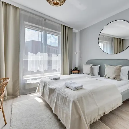 Flatbook - Center Bastion Walowa Apartman